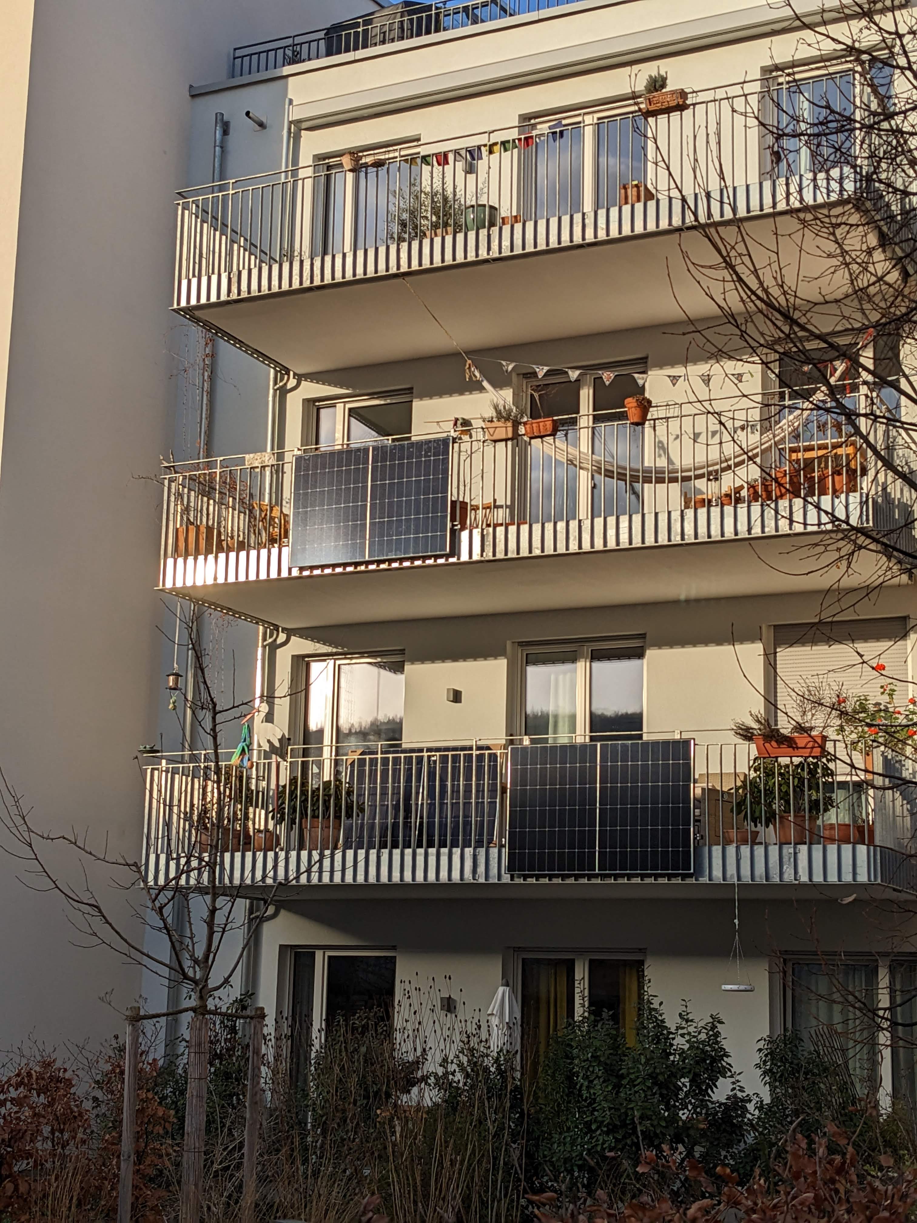 Balkone mit Solar Balkonkraftwerk